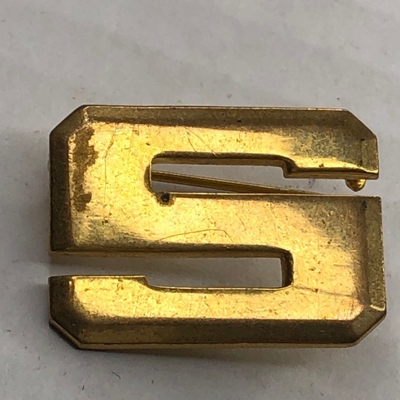 Jewelry - Vintage Retro S Initial Goldtone Pin Brooch